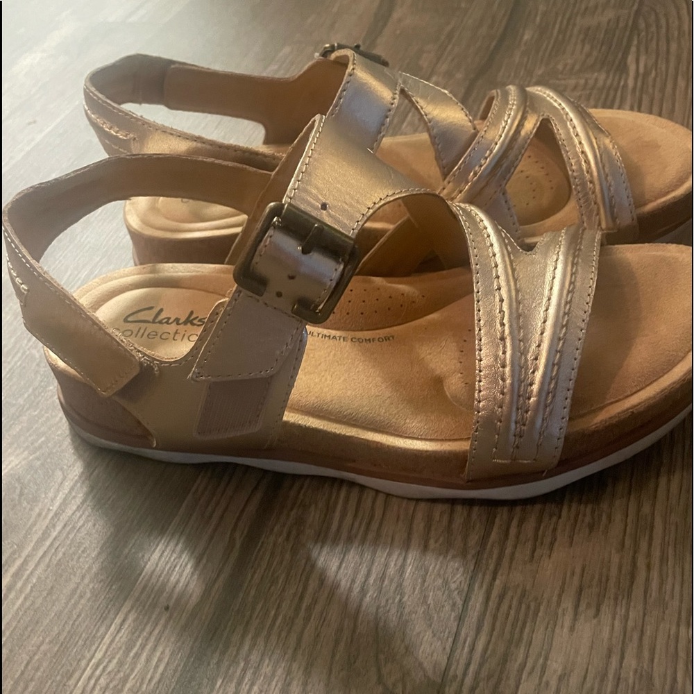 Clarks platform sandals rose gold. Wore twice if that.